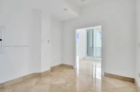 100 Lincoln Road Miami Beach FL 33139