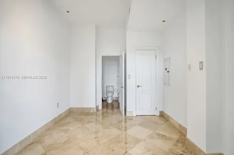 100 Lincoln Road Miami Beach FL 33139