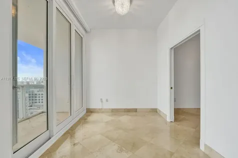 100 Lincoln Road Miami Beach FL 33139