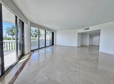 2000 Island Boulevard Aventura FL 33160