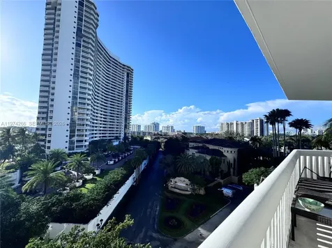 2000 Island Boulevard Aventura FL 33160