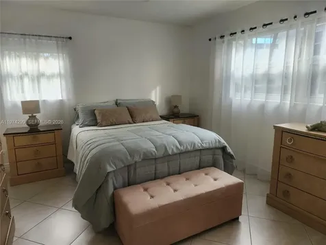 5101 NW 34th Street Lauderdale Lakes FL 33319