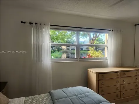 5101 NW 34th Street Lauderdale Lakes FL 33319