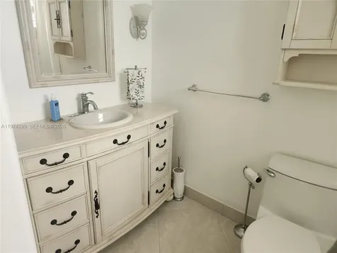 5101 NW 34th Street Lauderdale Lakes FL 33319