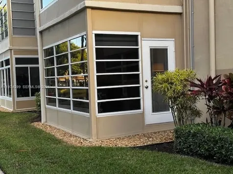 5101 NW 34th Street Lauderdale Lakes FL 33319