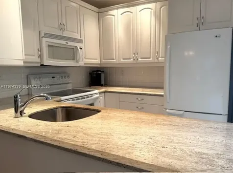 5101 NW 34th Street Lauderdale Lakes FL 33319