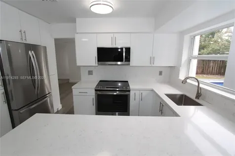 4940 SW 94th Way Cooper City FL 33328