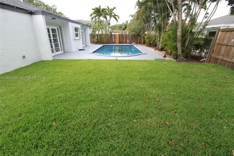 4940 SW 94th Way Cooper City FL 33328