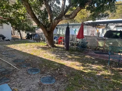 15 NE 130th Street North Miami FL 33161