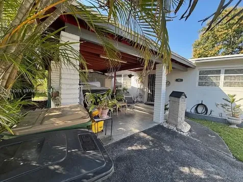15 NE 130th Street North Miami FL 33161