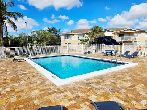 4560 NW 79 Avenue Doral FL 33166