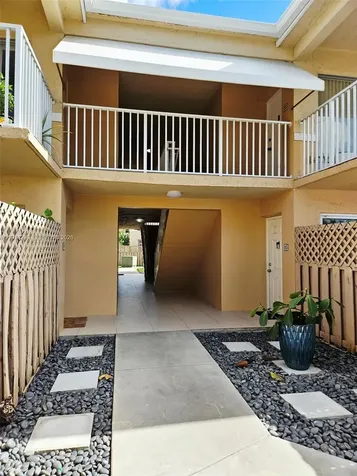 4560 NW 79 Avenue Doral FL 33166