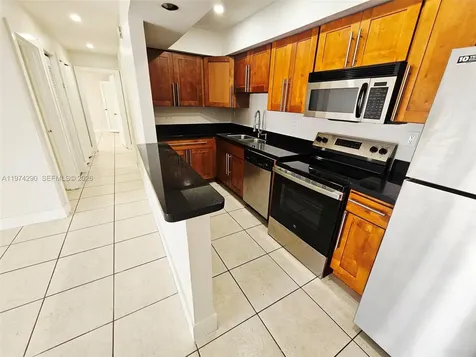 4560 NW 79 Avenue Doral FL 33166