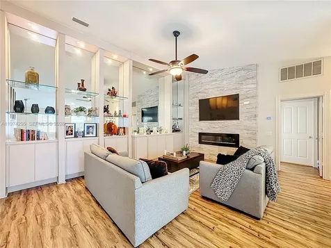 1529 NW Amherst Drive Port St. Lucie FL 34986