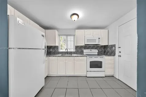 1853 SW 17th Street Miami FL 33145