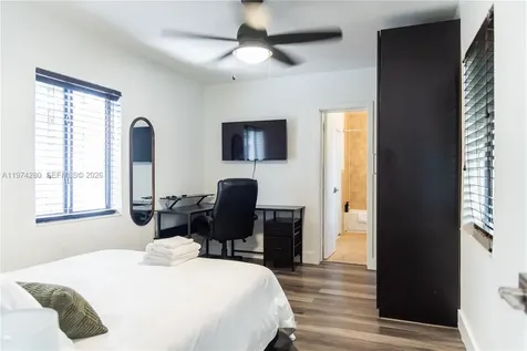 3134 Carter Street Miami FL 33133