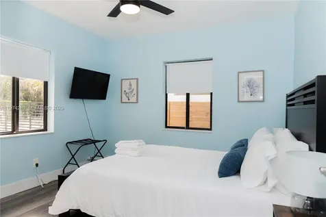 3134 Carter Street Miami FL 33133