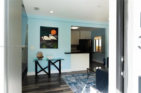 3134 Carter Street Miami FL 33133