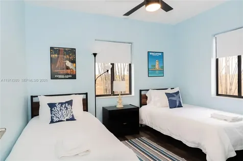 3134 Carter Street Miami FL 33133