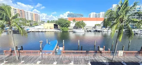 2945 NE 185th Street Aventura FL 33180