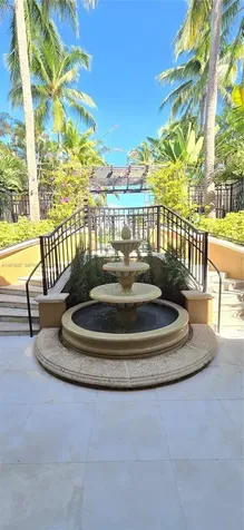 2945 NE 185th Street Aventura FL 33180