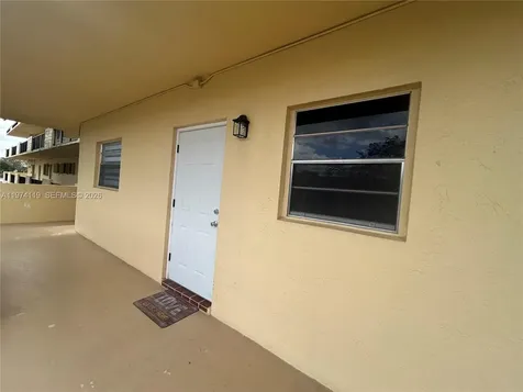 301 Cambridge Road Hollywood FL 33024