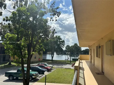 301 Cambridge Road Hollywood FL 33024