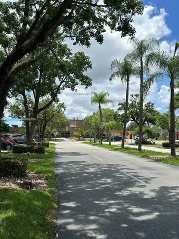 301 Cambridge Road Hollywood FL 33024