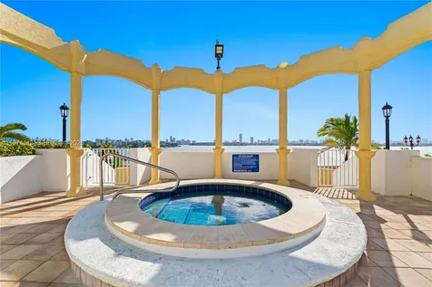 7601 E Treasure Drive North Bay Village FL 33141
