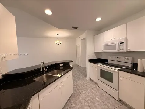 3602 Skyline Boulevard Cape Coral FL 33914