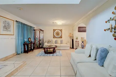 10 NW 110th Avenue Plantation FL 33324
