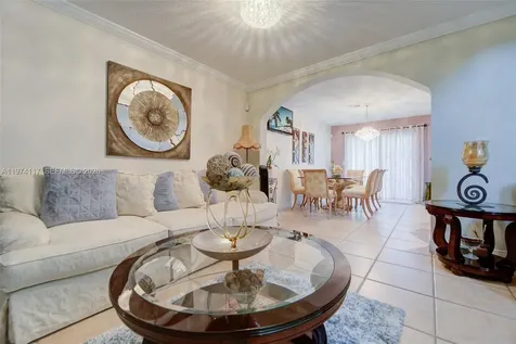10 NW 110th Avenue Plantation FL 33324