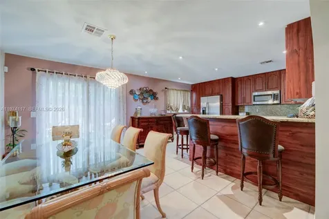 10 NW 110th Avenue Plantation FL 33324