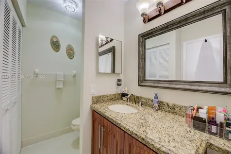 10 NW 110th Avenue Plantation FL 33324