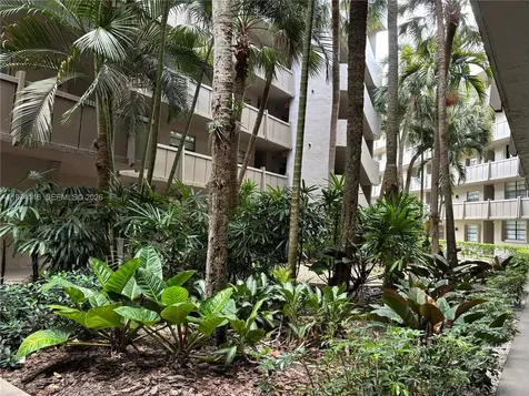 1100 Colony Point Circle Pembroke Pines FL 33026
