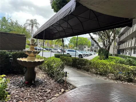 1100 Colony Point Circle Pembroke Pines FL 33026