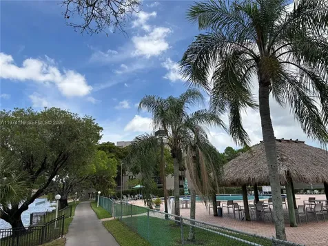 1100 Colony Point Circle Pembroke Pines FL 33026