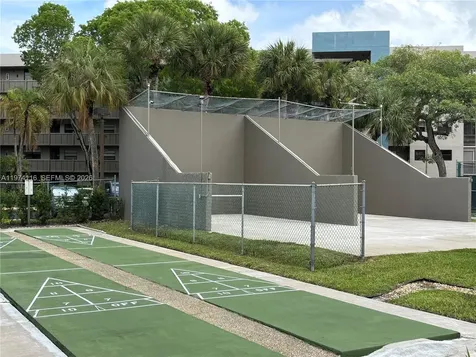 1100 Colony Point Circle Pembroke Pines FL 33026