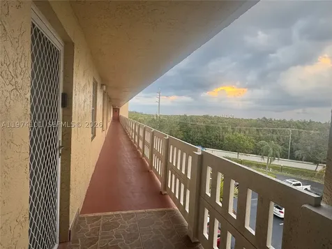 441 SE 3rd Street Dania Beach FL 33004