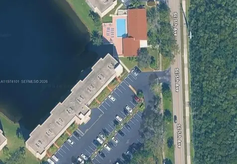 441 SE 3rd Street Dania Beach FL 33004