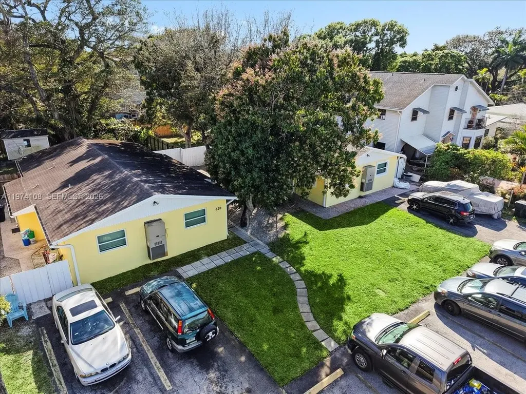 620 SW 10th Street Fort Lauderdale FL 33315
