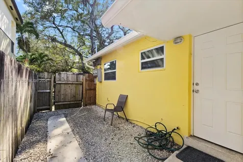 620 SW 10th Street Fort Lauderdale FL 33315