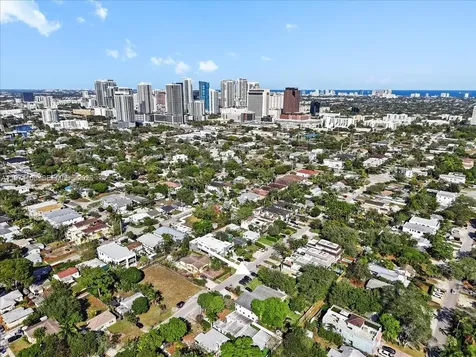 620 SW 10th Street Fort Lauderdale FL 33315