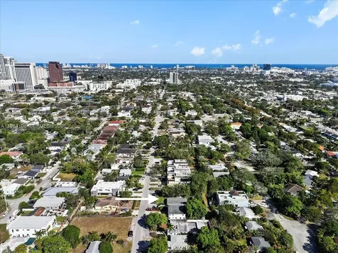 620 SW 10th Street Fort Lauderdale FL 33315