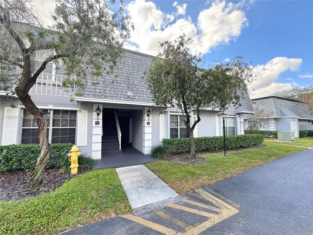 432 NW 70th Avenue Plantation FL 33317