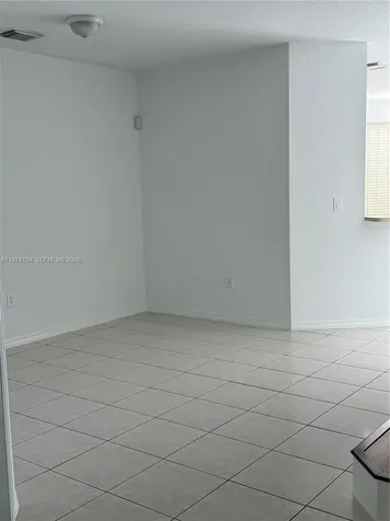 Miami FL 33193