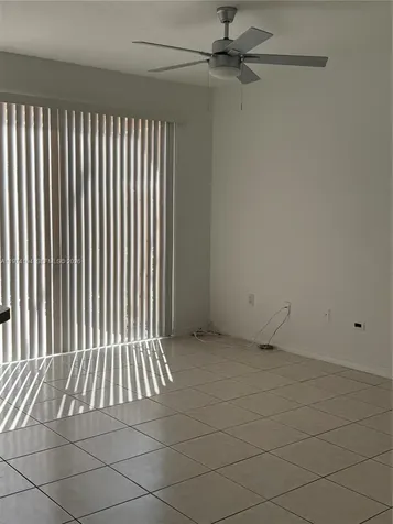 Miami FL 33193
