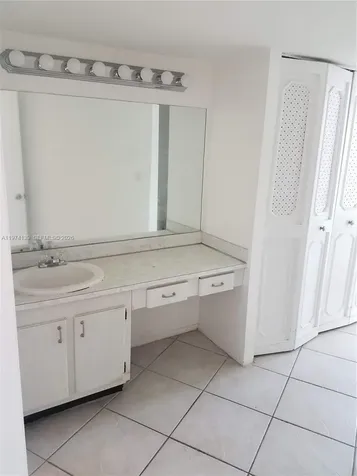 3475 N Country Club Drive Aventura FL 33180