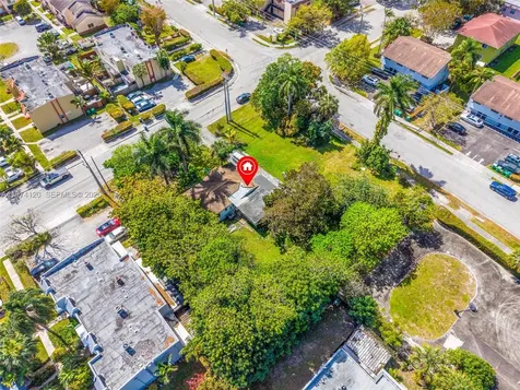 219 NE 141st Street Miami FL 33161
