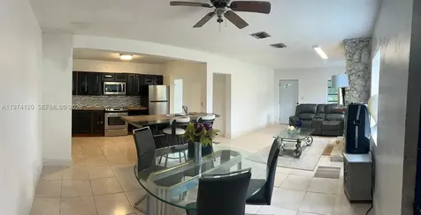 219 NE 141st Street Miami FL 33161